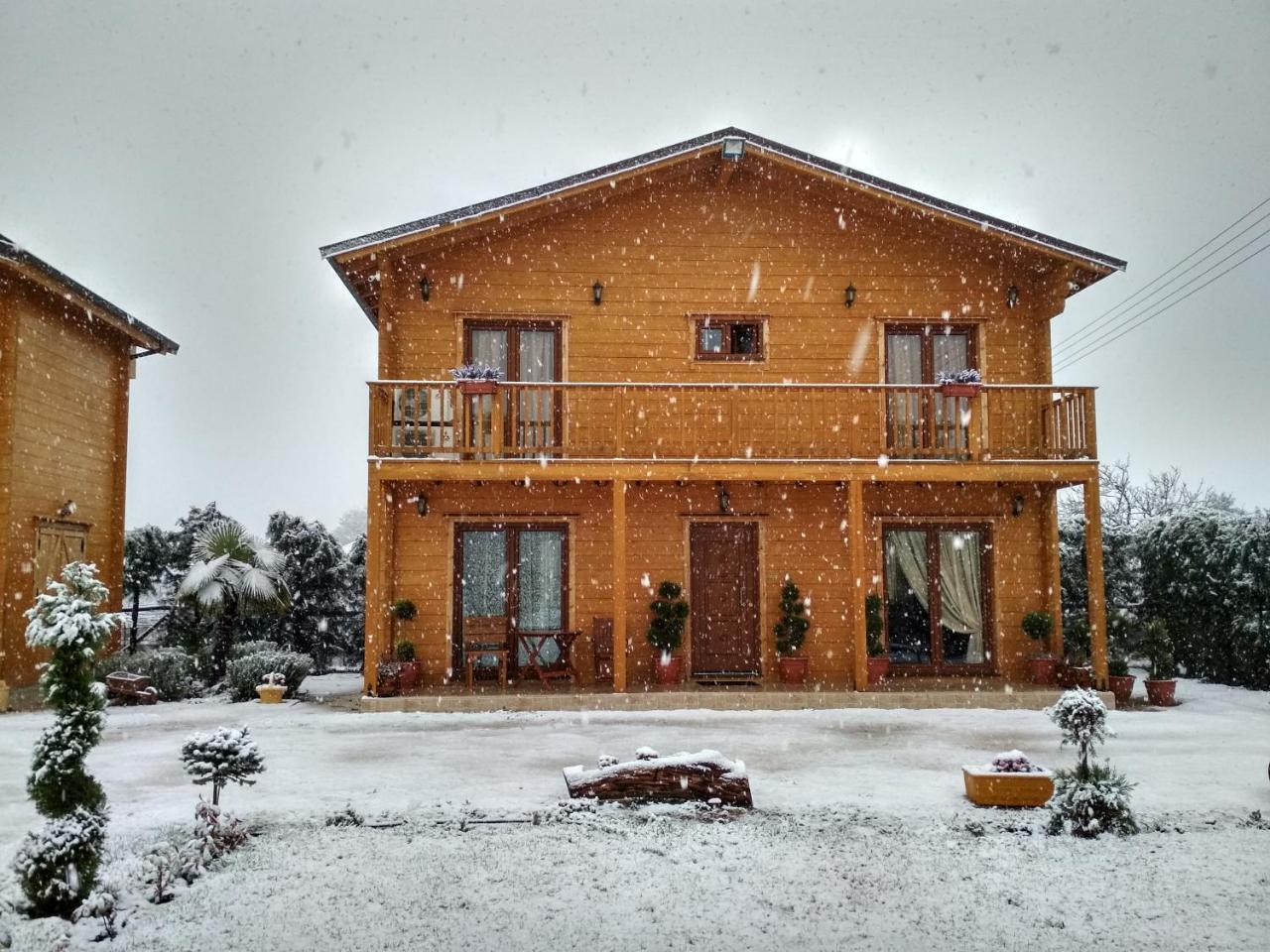 Kastor Chalets Ampelokipoi  Exterior photo