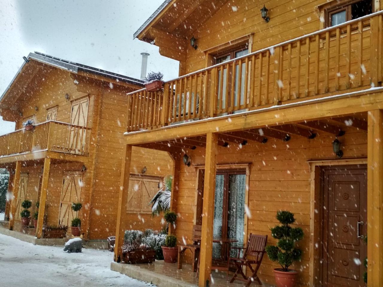 Kastor Chalets Ampelokipoi  Exterior photo